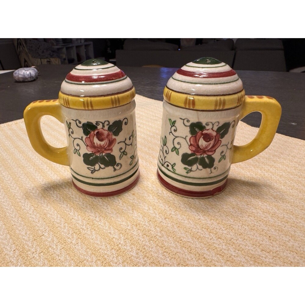 Vintage Rooster & Roses Ucagco Japan Salt & Pepper Shaker  4"